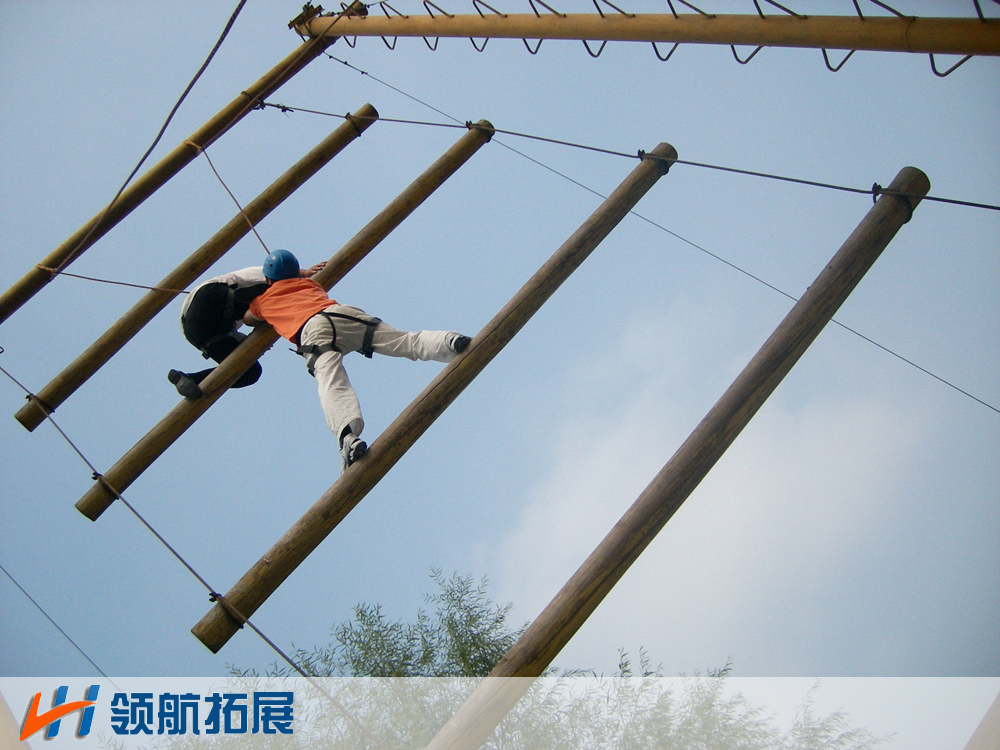 经典团建项目-巨人天梯(图1) 经典团建项目-巨人天梯(图1)